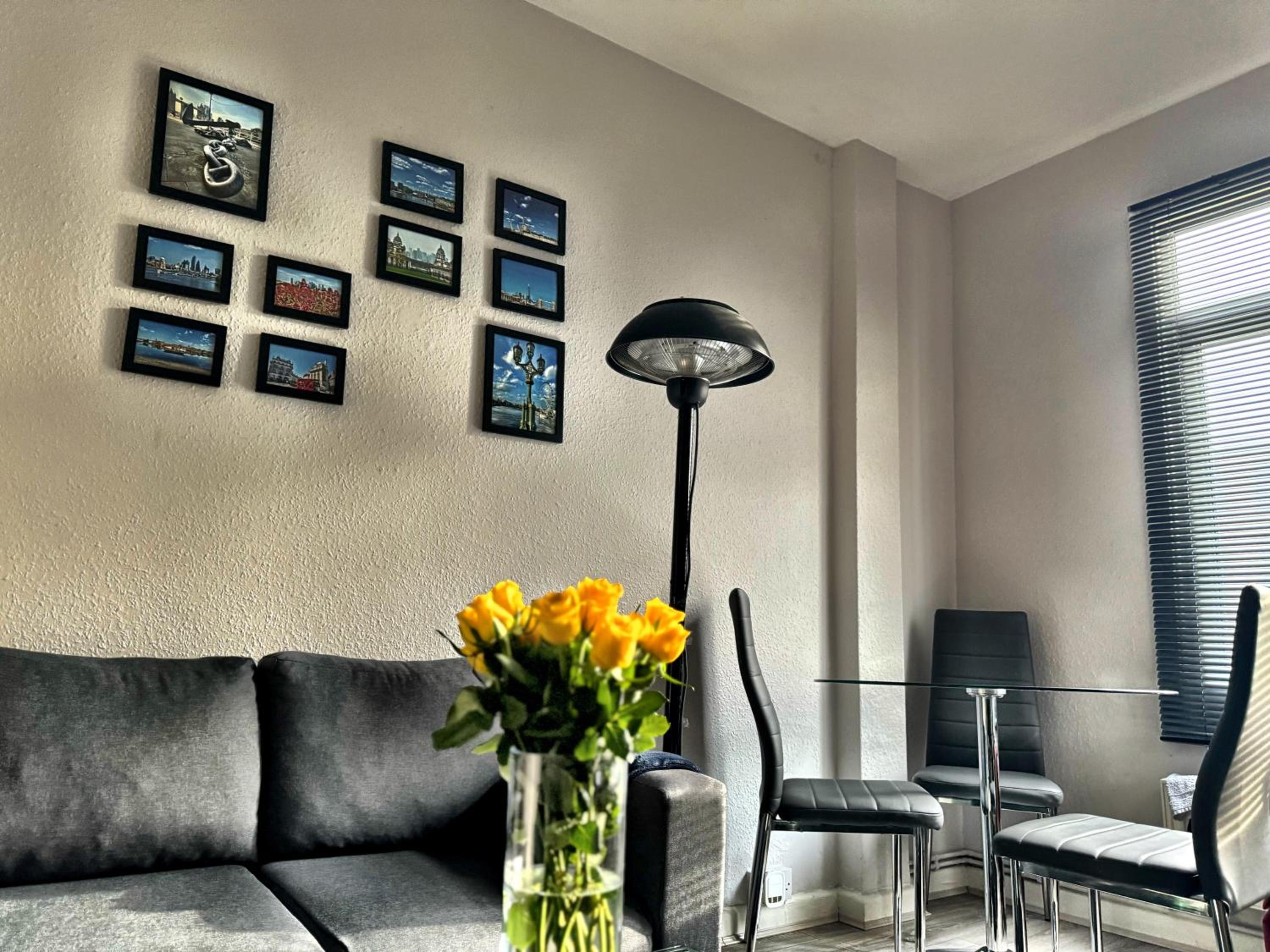 Brixton Hill Retreat Modern and Cosy
