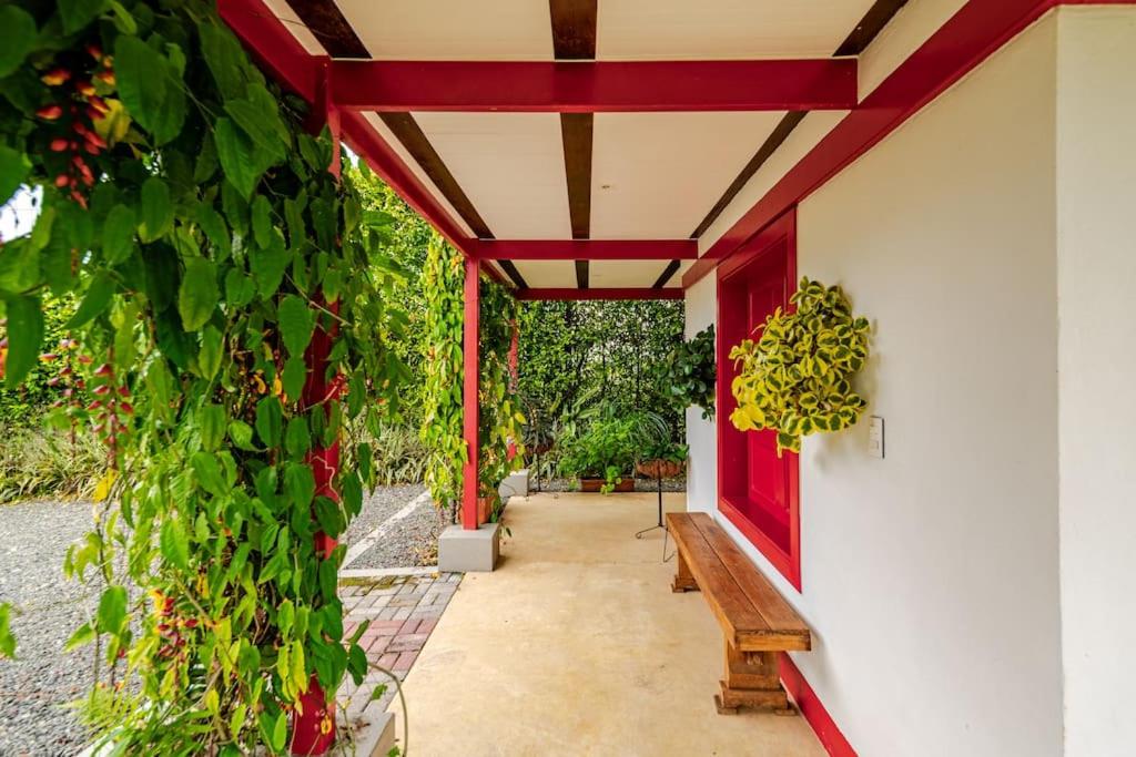 Casa cafetera en Pereira con Jacuzzi y 5 habitaciones