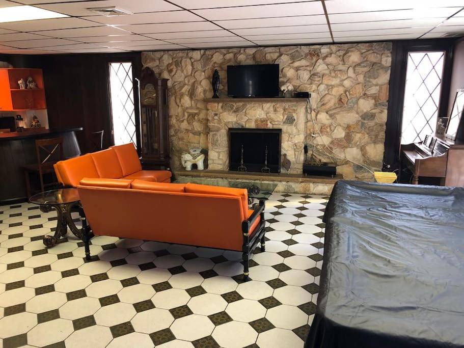 lounge