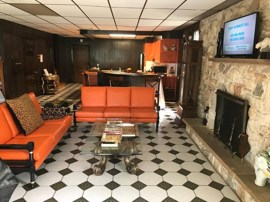 lounge