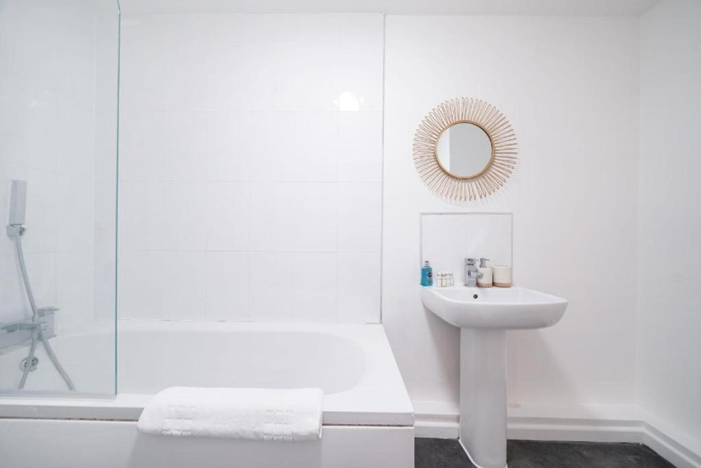 One and Two Bed Apartments Slough near Heathrow
