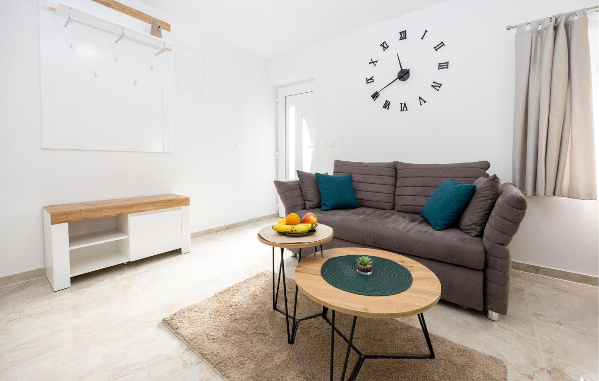 1 Bedroom Gorgeous Apartment In Imotski