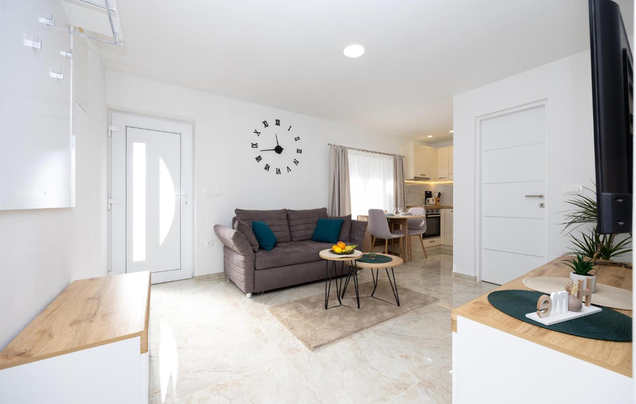 1 Bedroom Gorgeous Apartment In Imotski