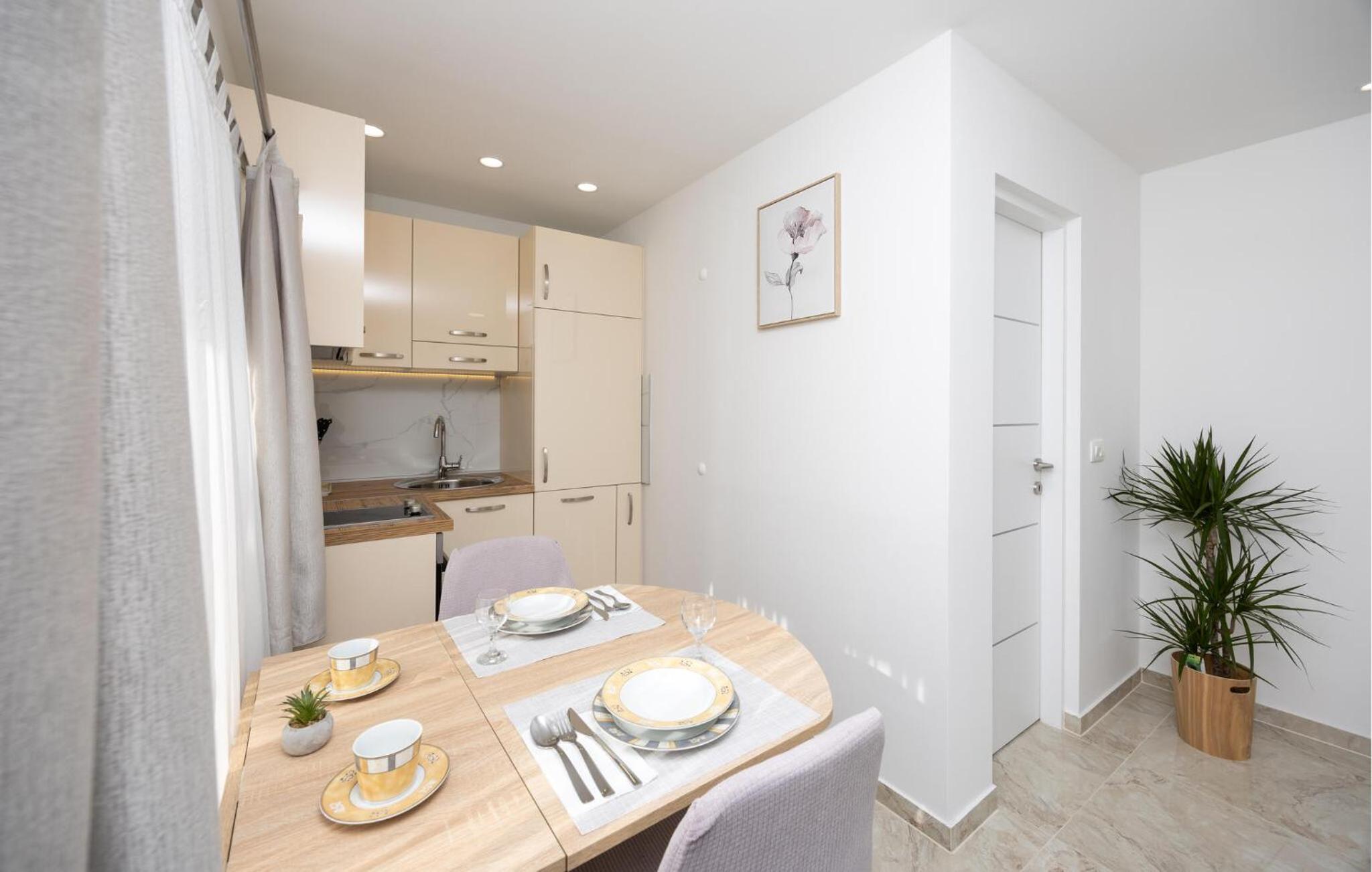 1 Bedroom Gorgeous Apartment In Imotski