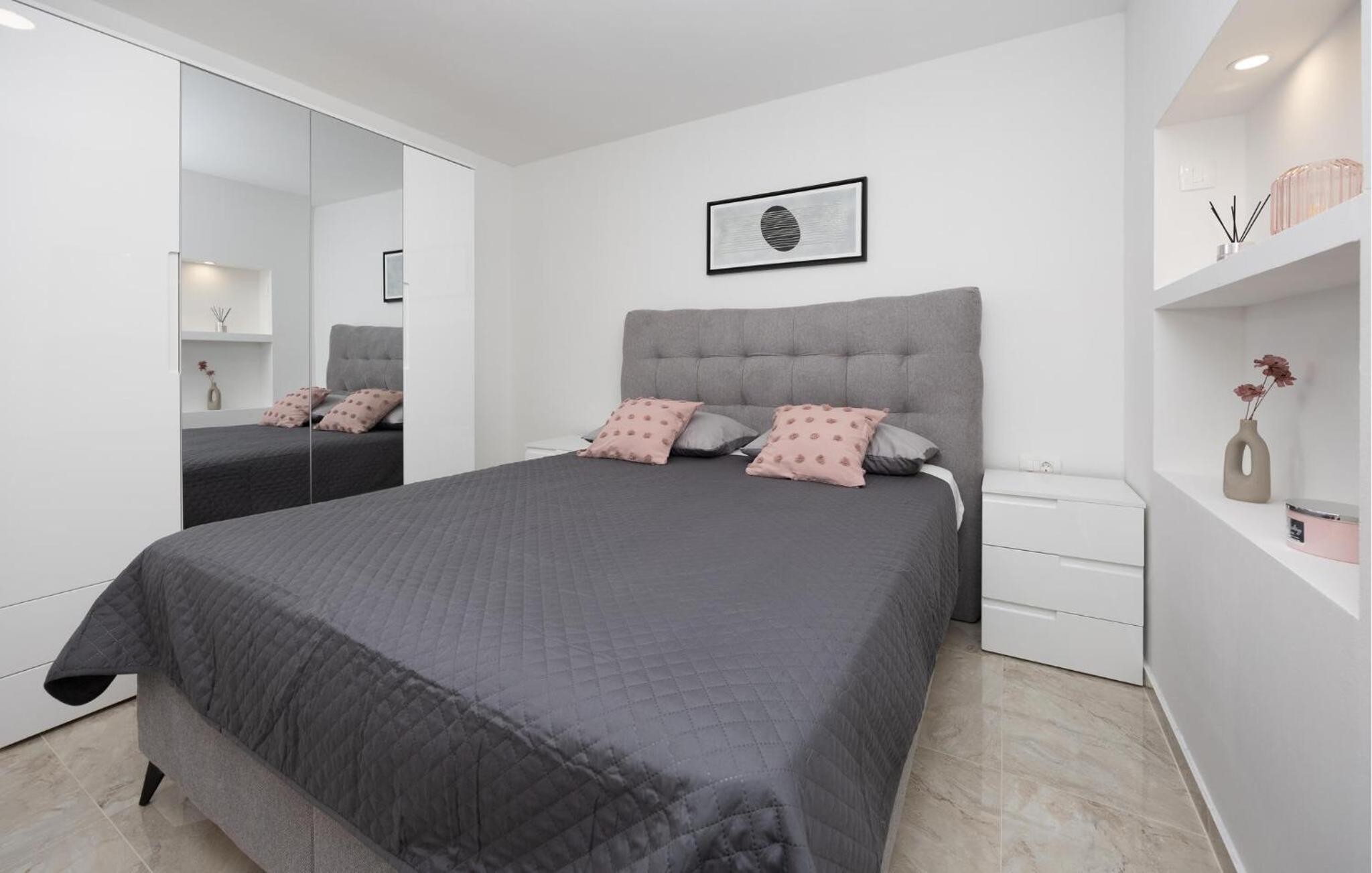 1 Bedroom Gorgeous Apartment In Imotski