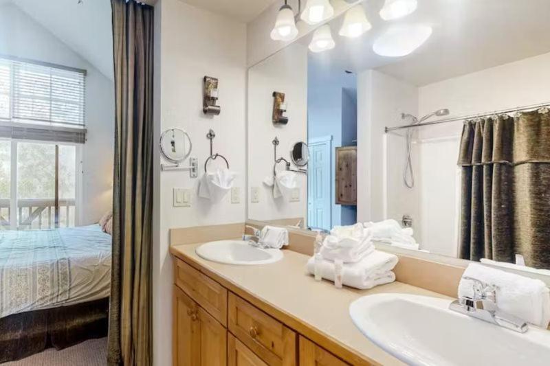 1 Bedroom Condo At The Base Of Aspen Mountain, Heart Of Downtown view 5