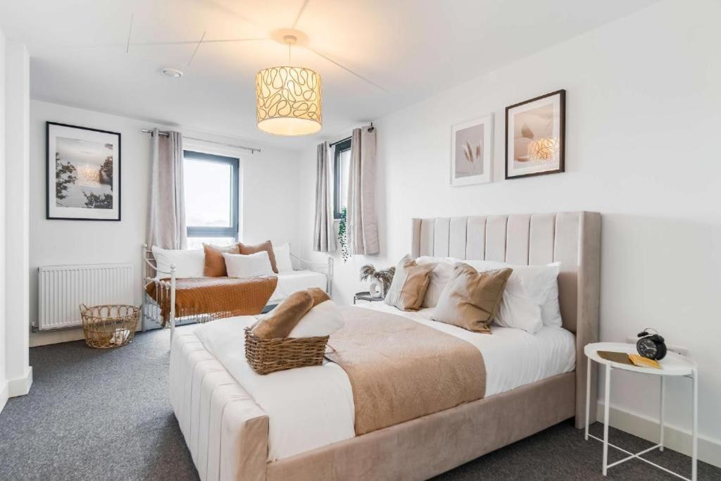 One and Two Bed Apartments Slough near Heathrow