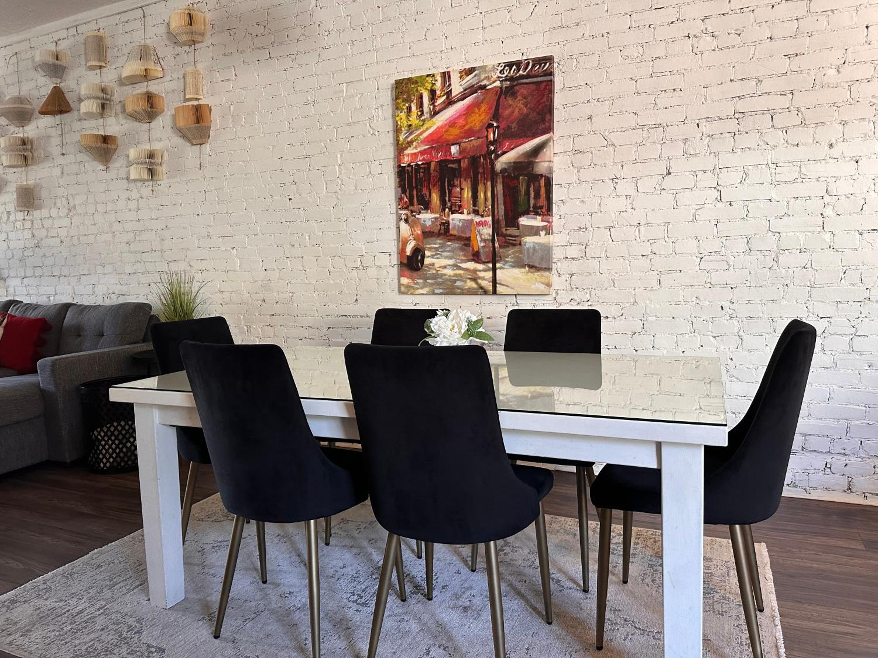Historic Plateau Loft with 3 Private Baths