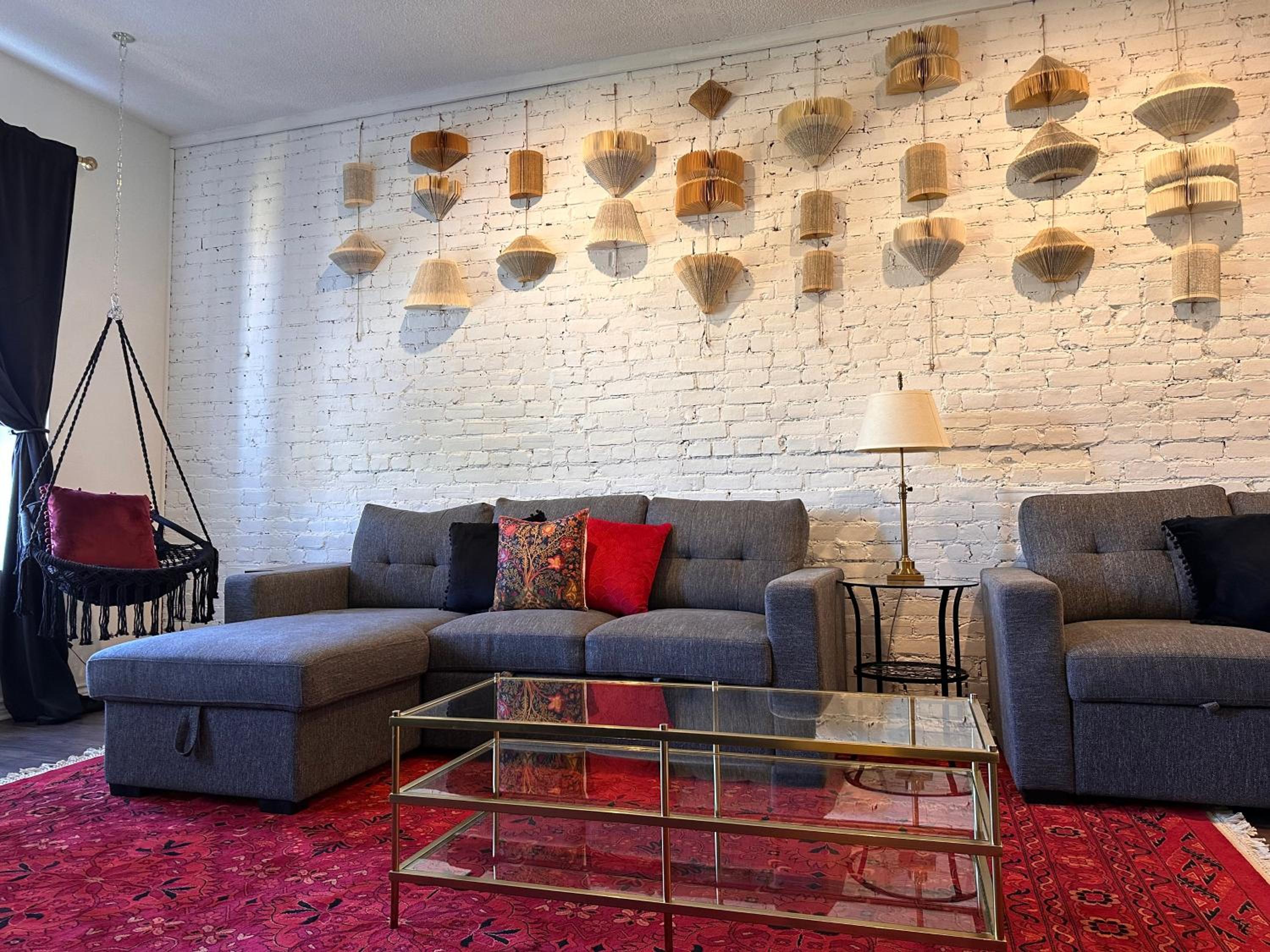 Historic Plateau Loft with 3 Private Baths