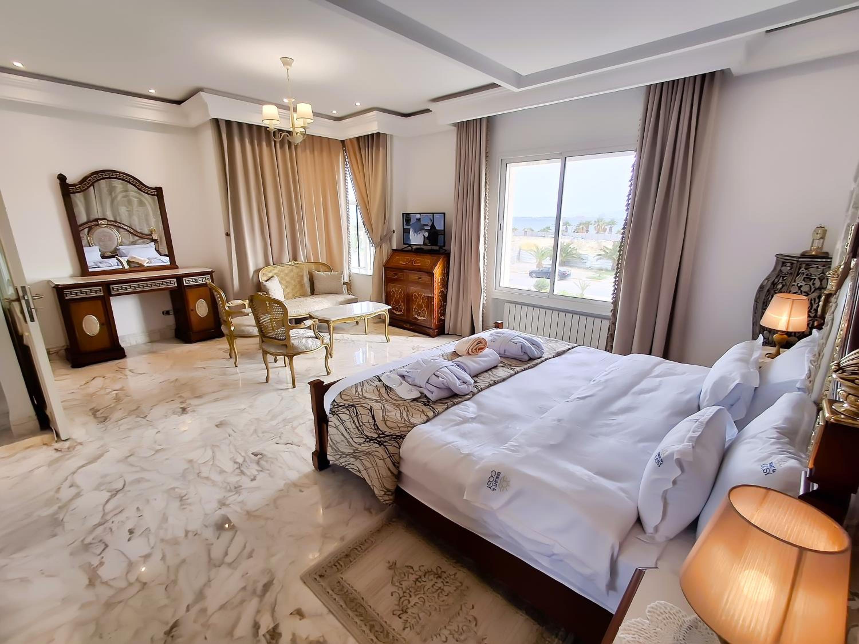 L'Orchidée - Villa de luxe avec piscine chauffée, ascenseur privatif et vue sur le lac de Tunis view 2