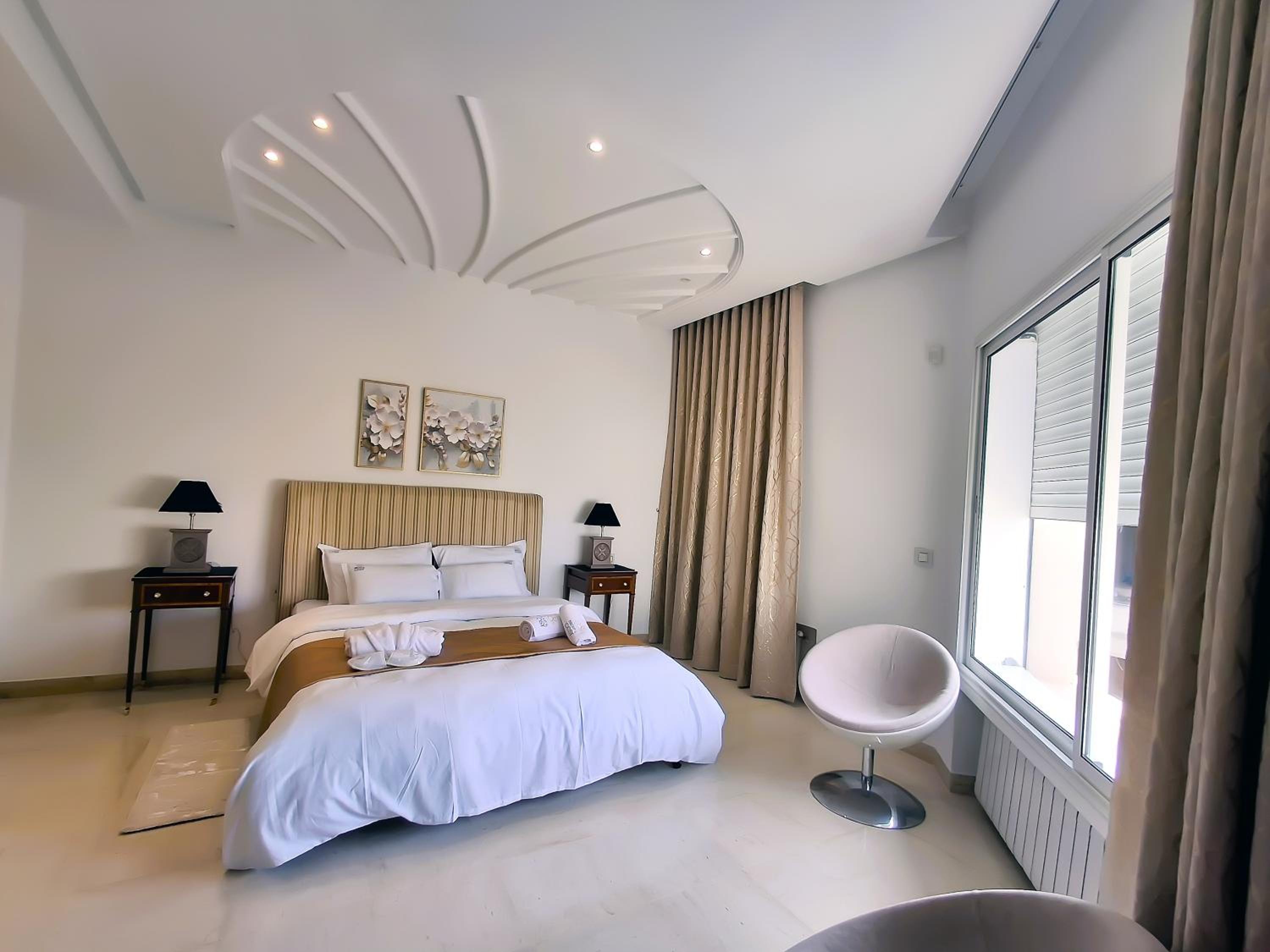 L'Orchidée - Villa de luxe avec piscine chauffée, ascenseur privatif et vue sur le lac de Tunis view 4