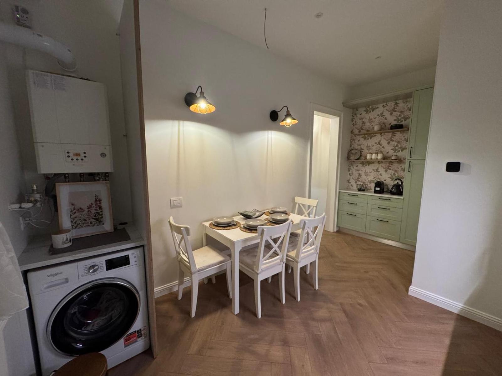 Apartment4U Tribunei