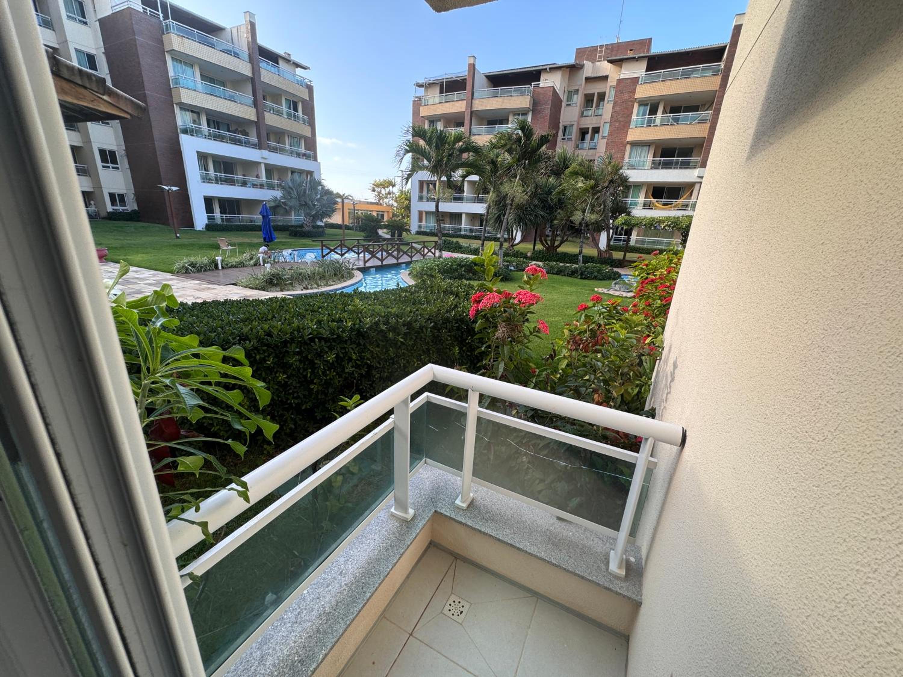 GranSol, Terreo, Pé na areia, 03 qtos, 08 adultos e 02 crianças, a 600m do B PARK