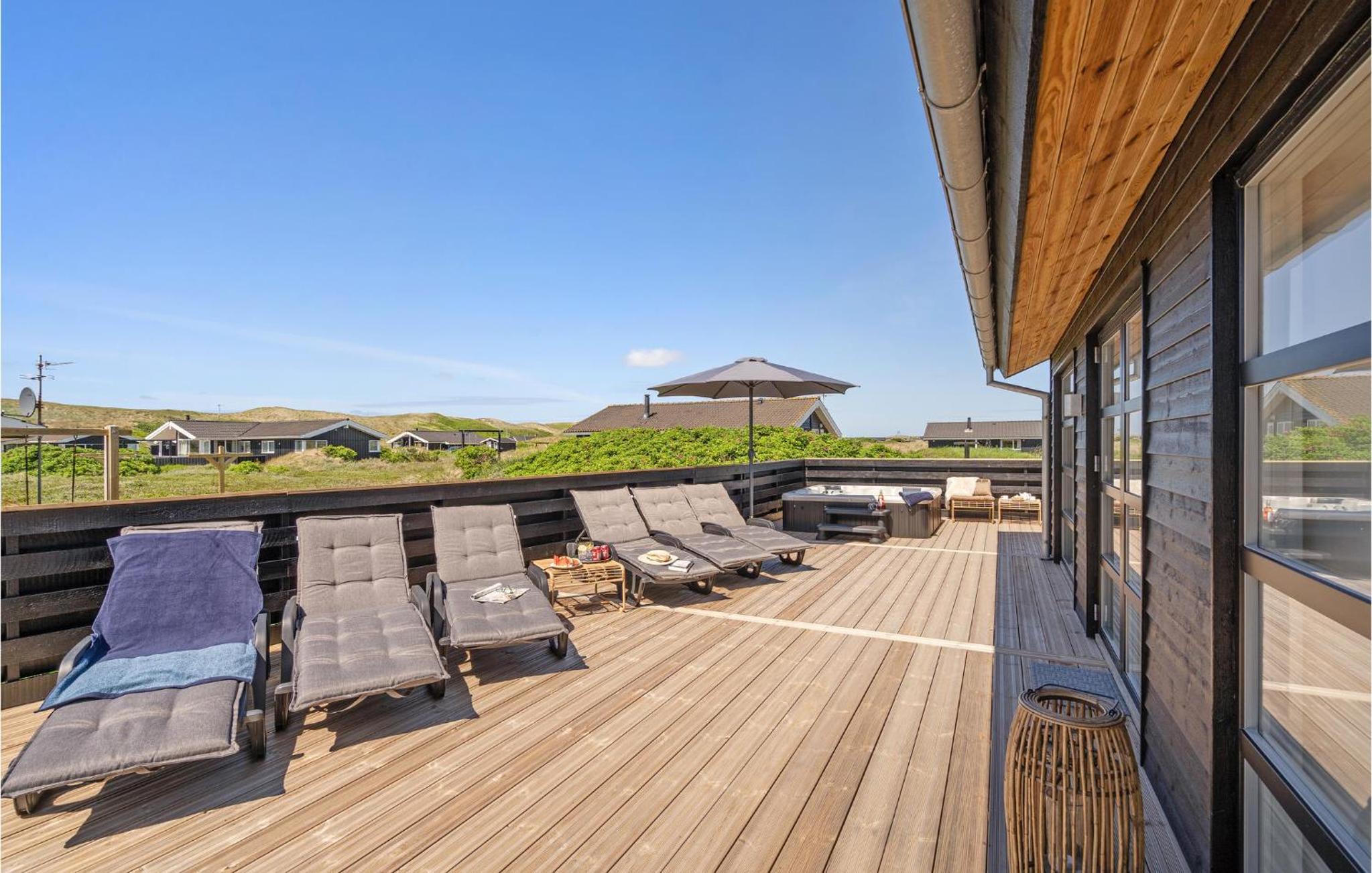 Cozy Home In Hvide Sande With Sauna