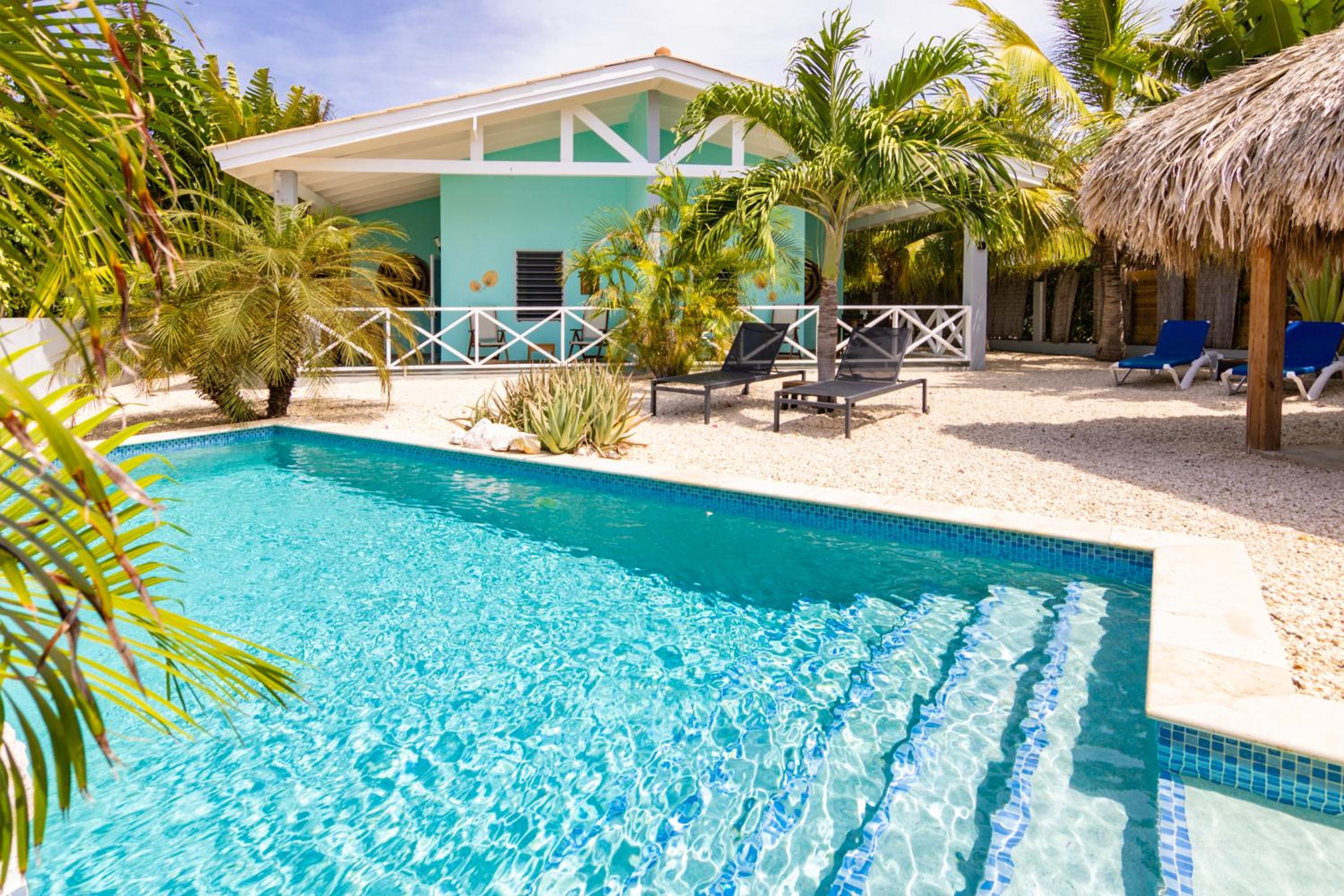 Paradise Apartments - Curacao