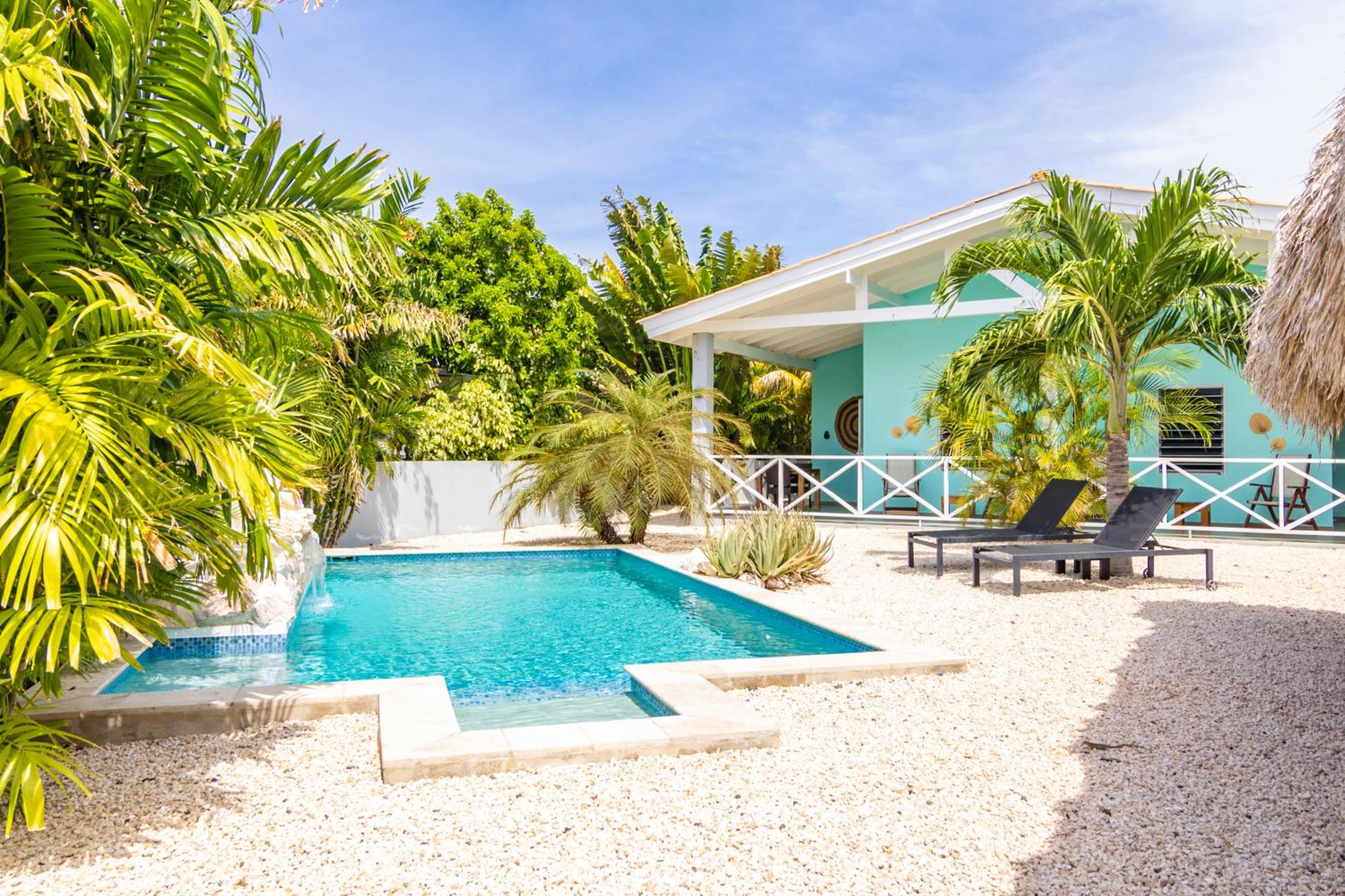 Paradise Apartments - Curacao