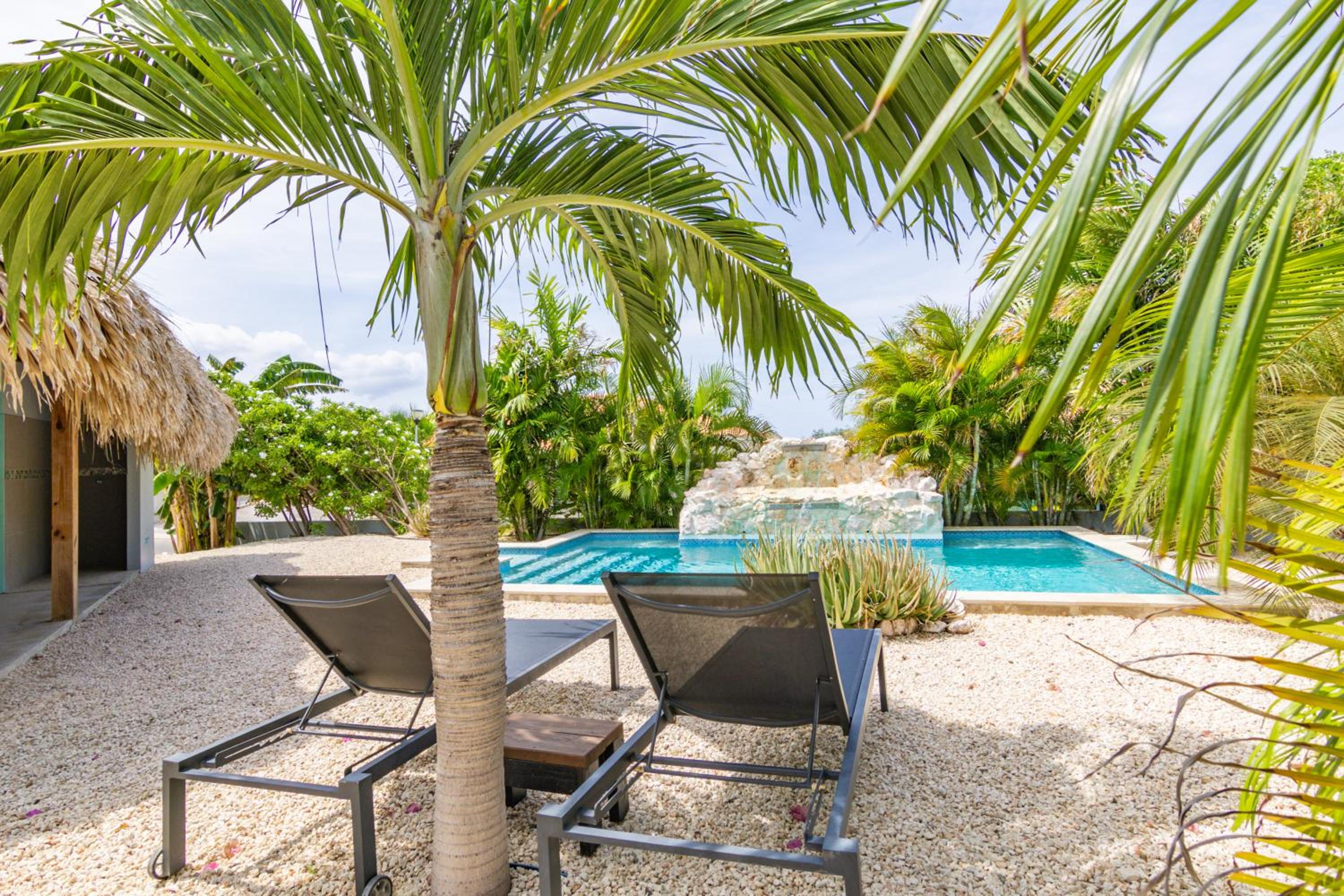 Paradise Apartments - Curacao