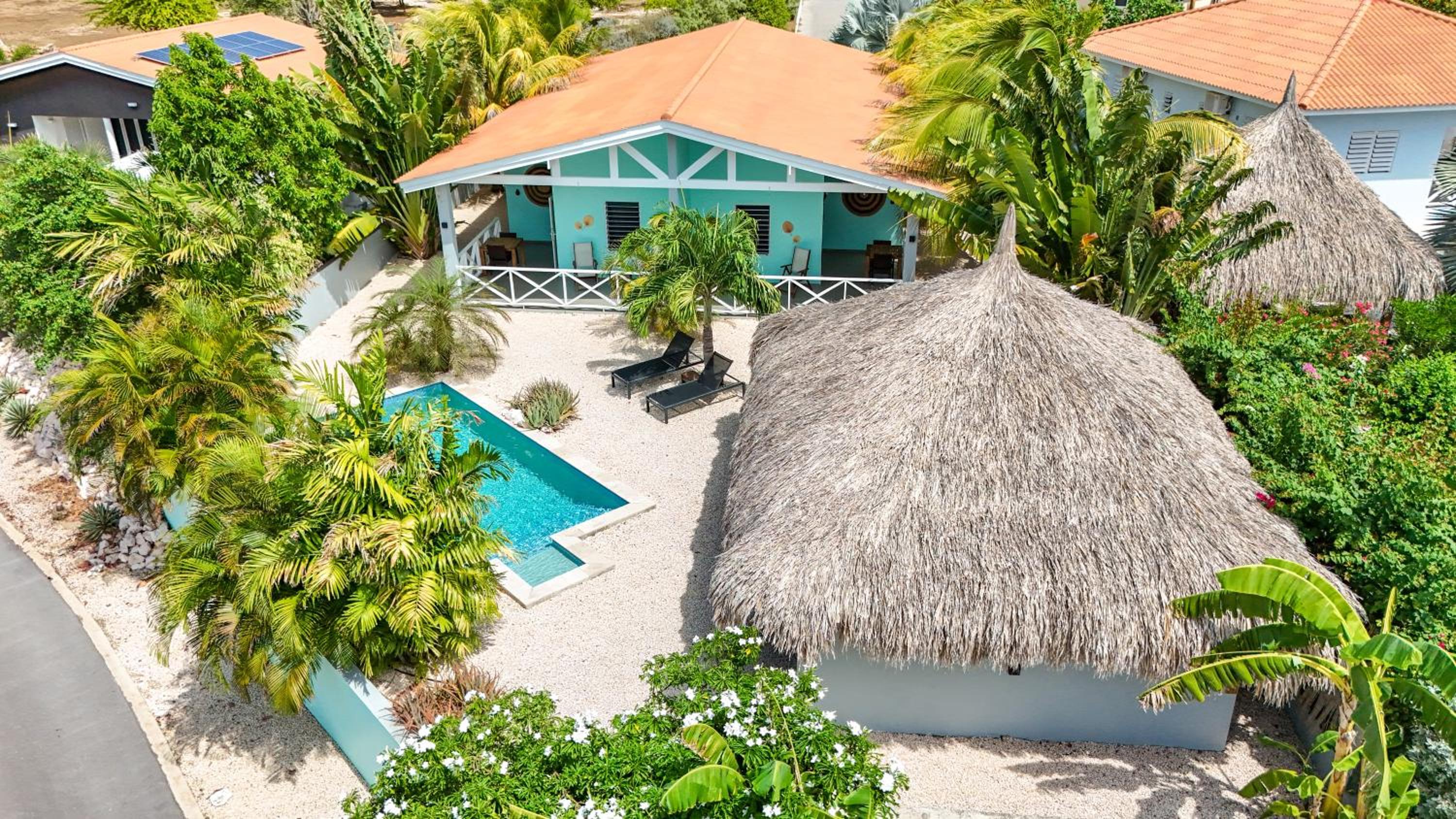 Paradise Apartments - Curacao