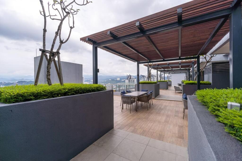Neu Suites By Cozy Unit L30RA 2-3PAX near KLCC & Jelatek LRT