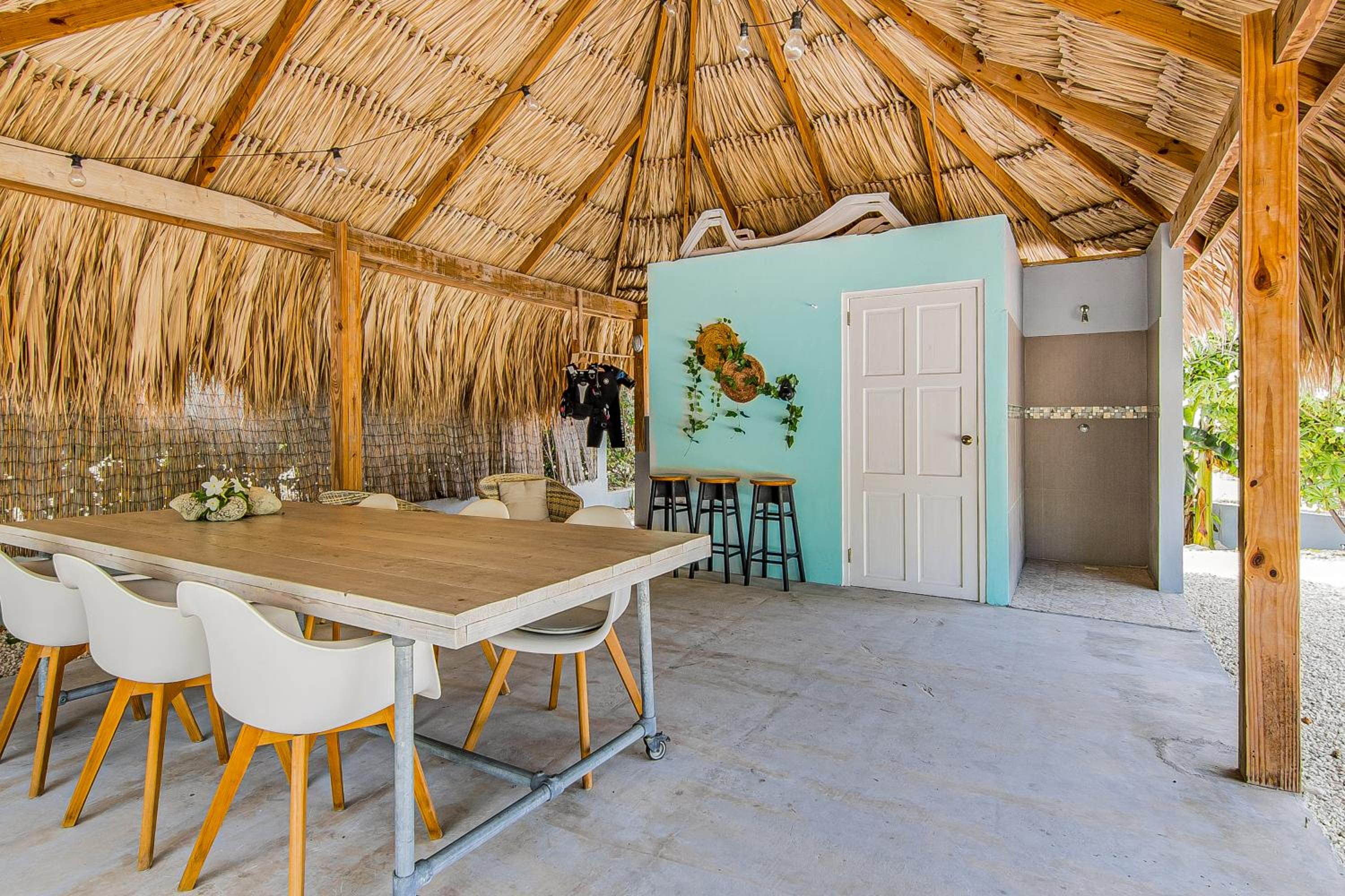 Paradise Apartments - Curacao