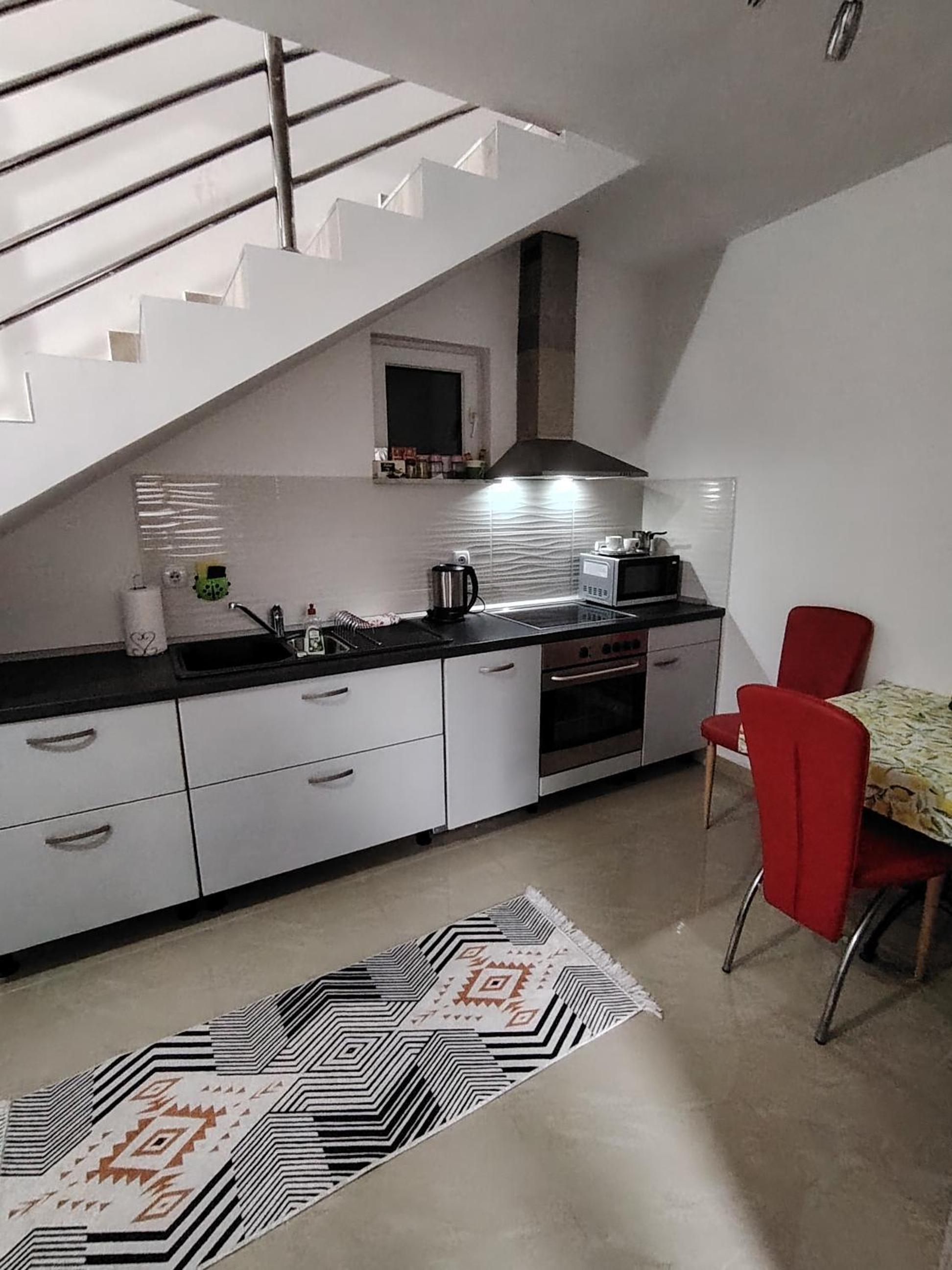 Apartman Roses view 2