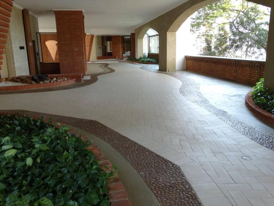 Apartamento com Vista Deslumbrante para o Mar com 4 suítes - Guarujá, SP