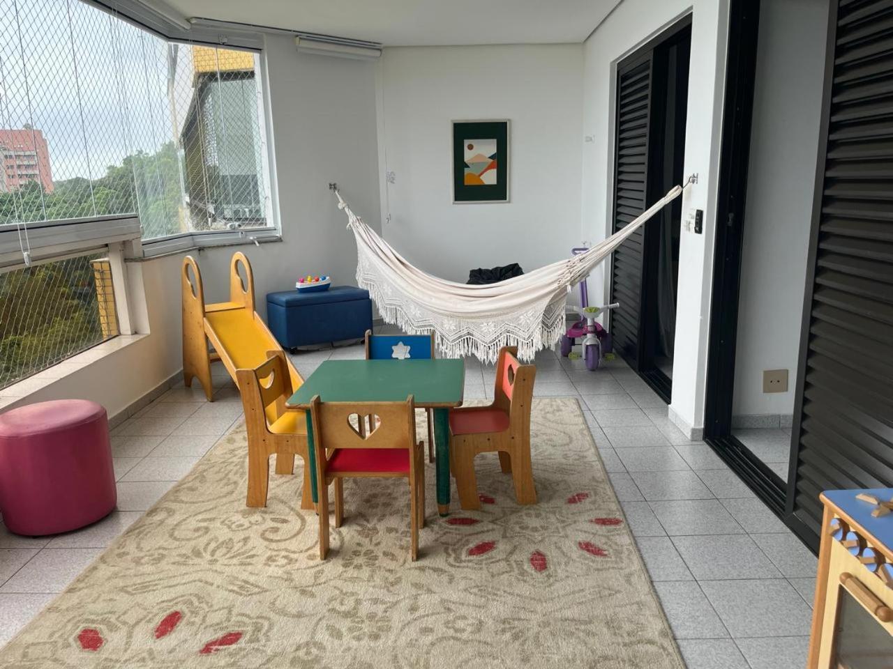 Apartamento com Vista Deslumbrante para o Mar com 4 suítes - Guarujá, SP