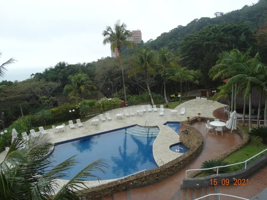 Apartamento com Vista Deslumbrante para o Mar com 4 suítes - Guarujá, SP