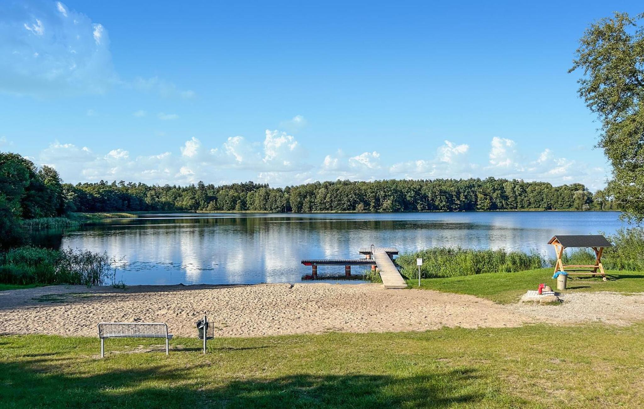 4 Bedroom Stunning Home In Jesendorf