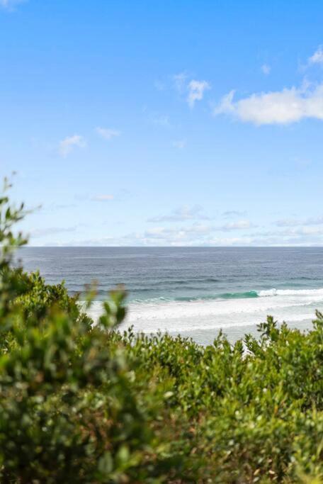 Waterfront and direct beach access with views
