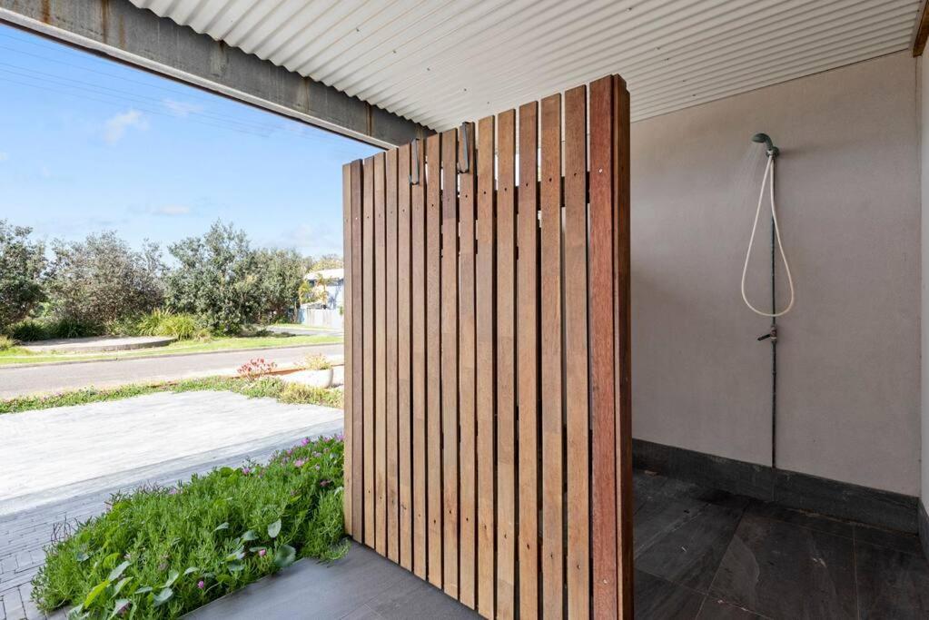 Waterfront and direct beach access with views