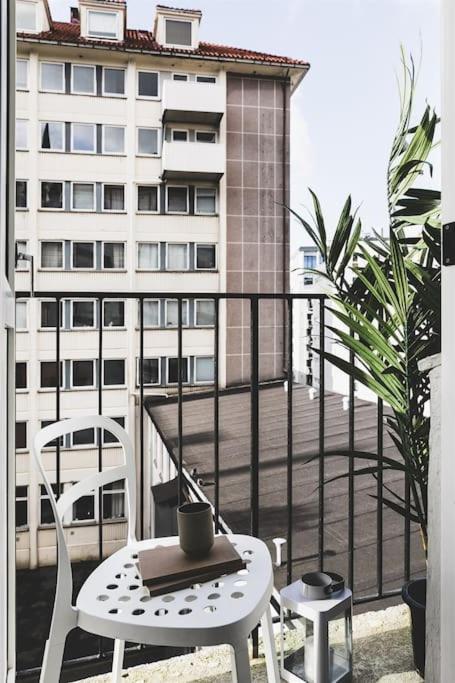 Ultra central flat with balcony view 5