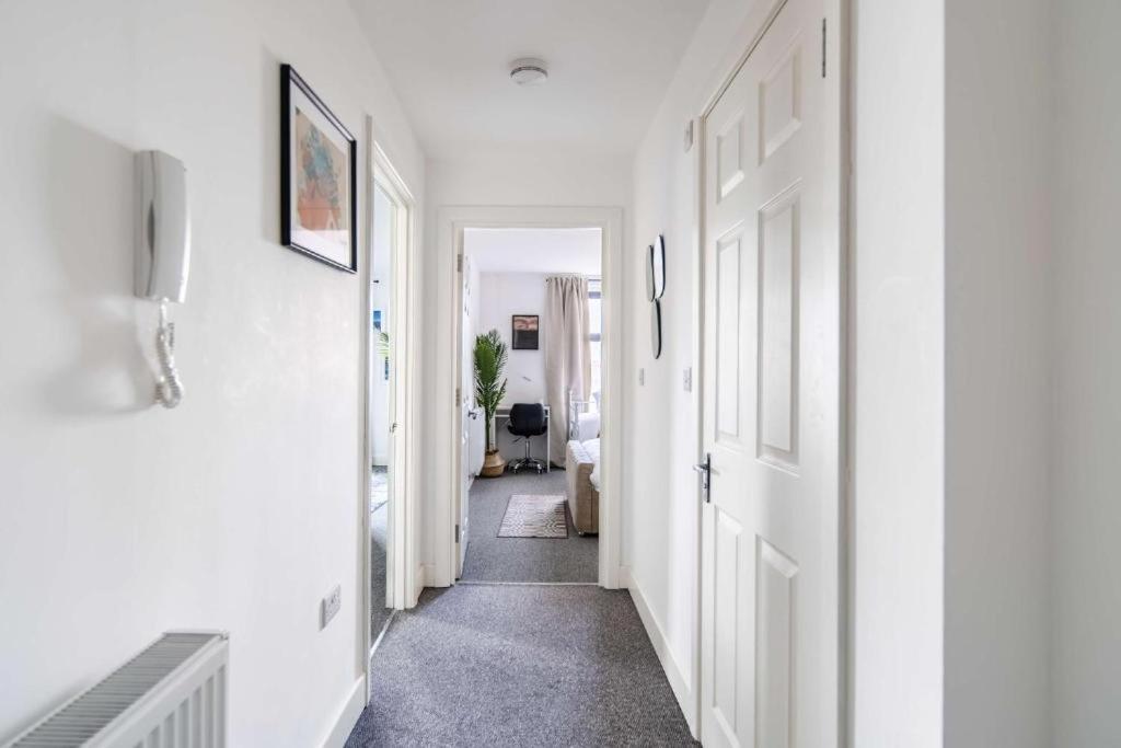 One and Two Bed Apartments Slough near Heathrow