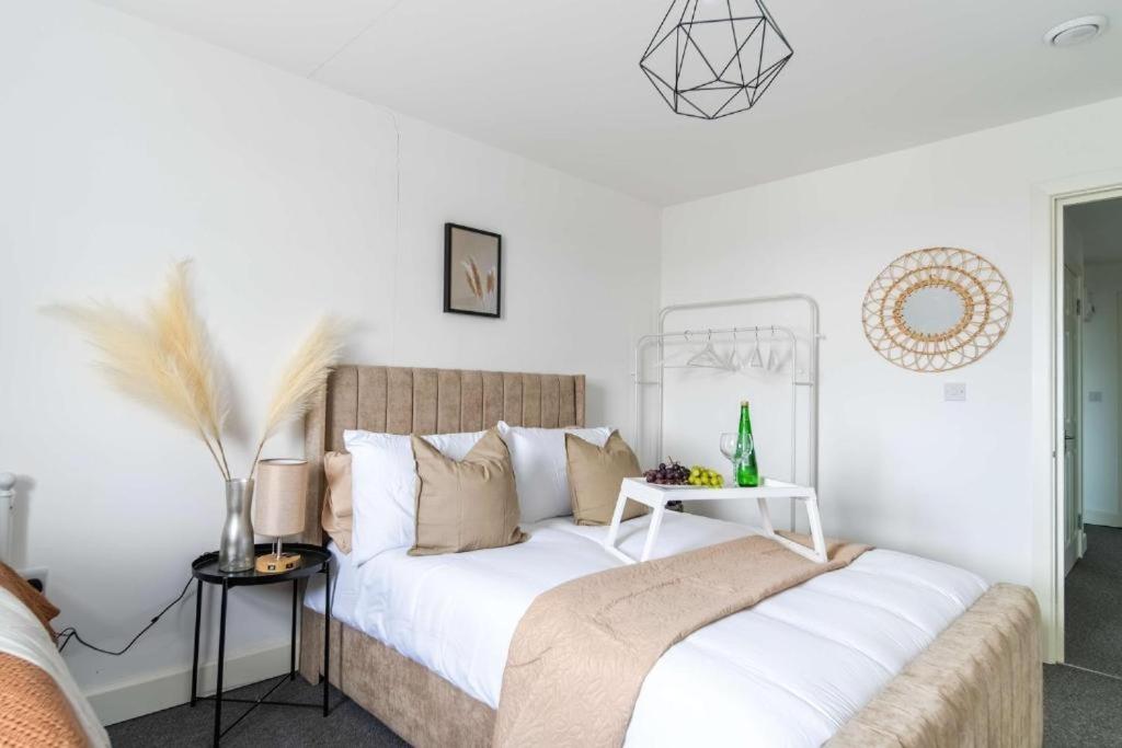 One and Two Bed Apartments Slough near Heathrow