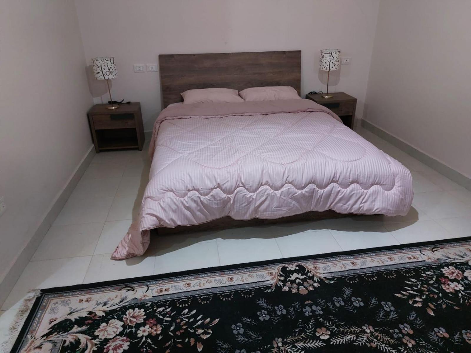 Furnished flat near Pyramids