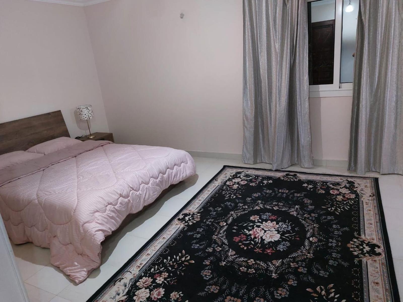 Furnished flat near Pyramids