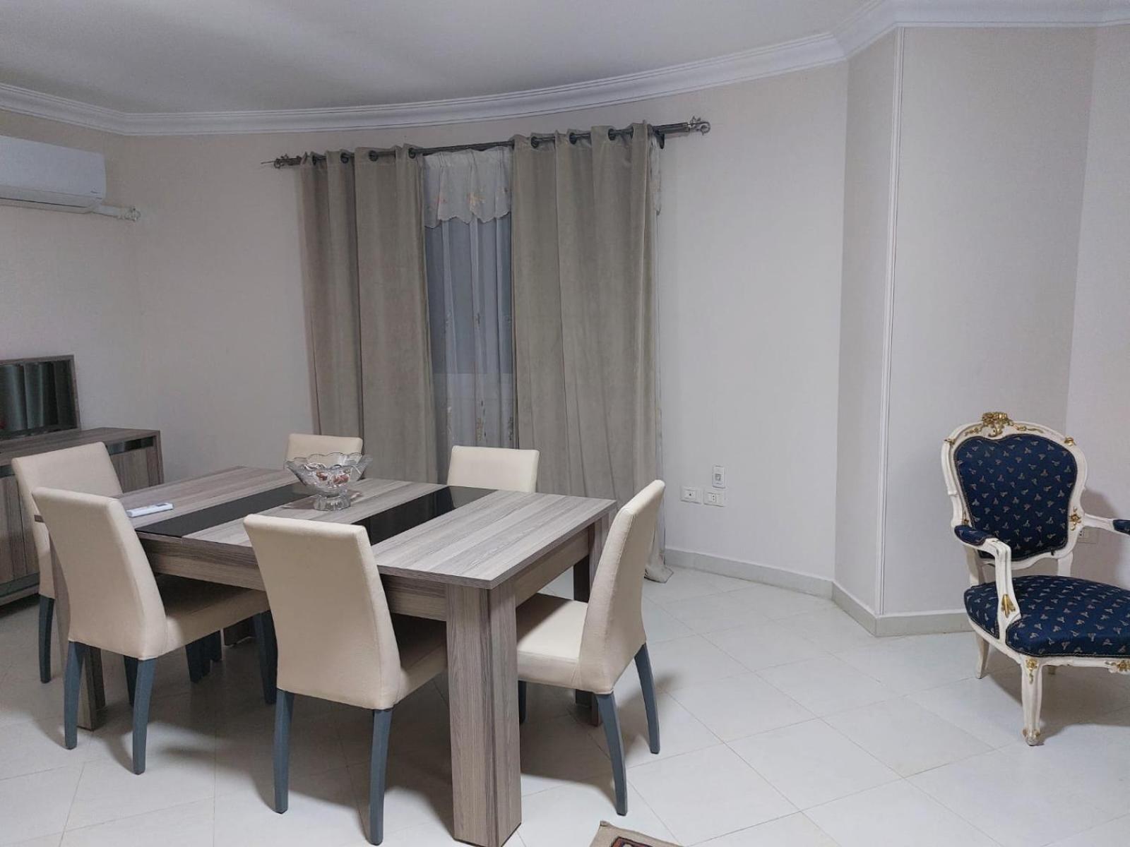 Furnished flat near Pyramids