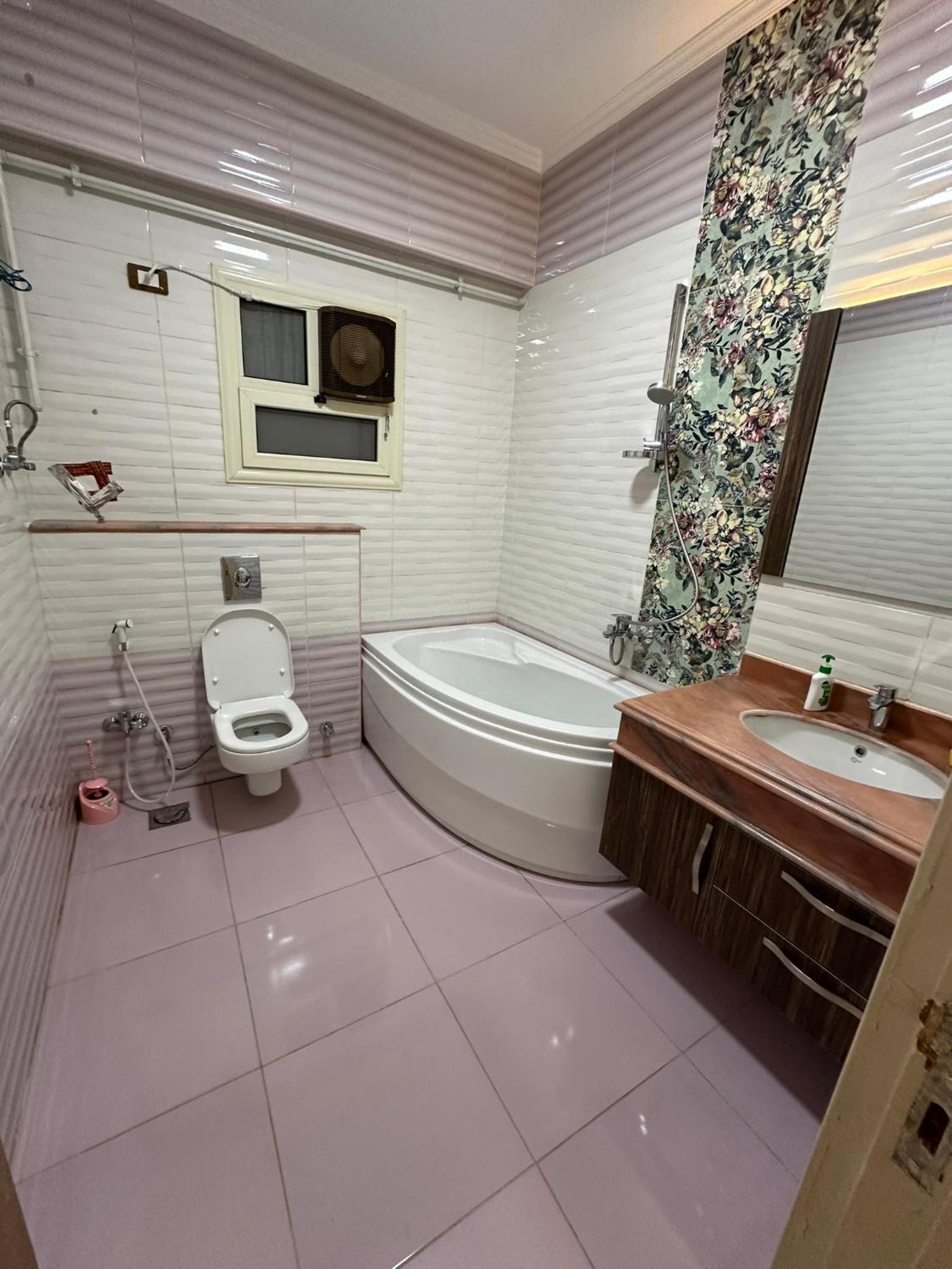 New Cairo- Luxury Hotel-Style Apartment in Villa East of the Academy ENG02
