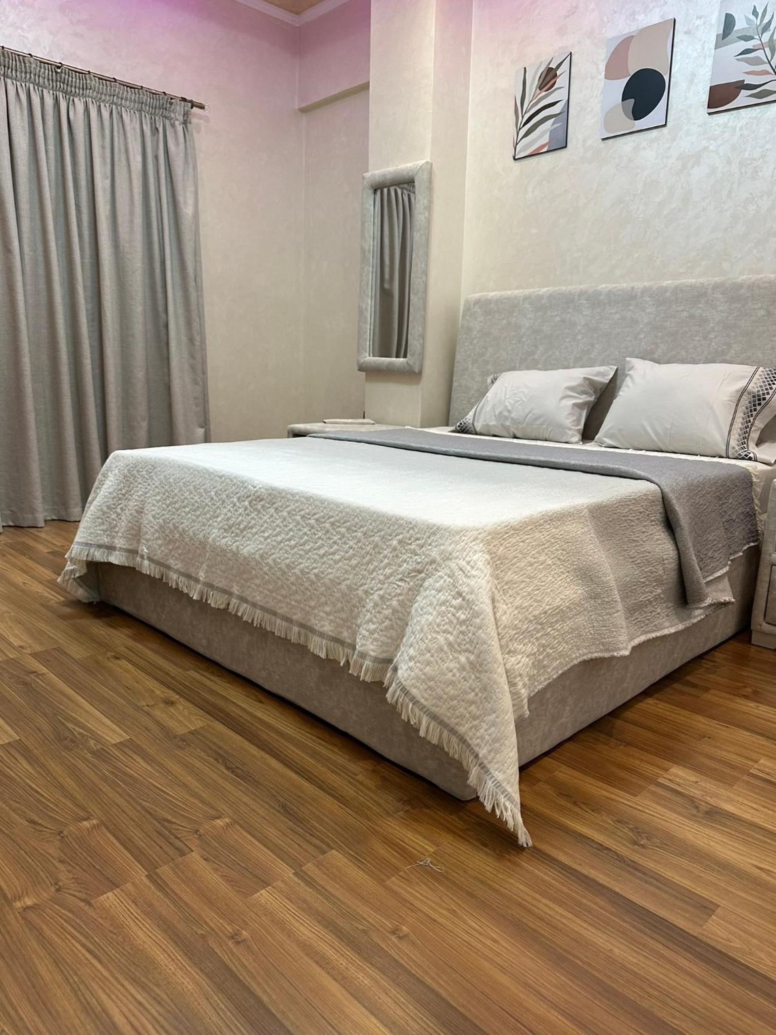 New Cairo- Luxury Hotel-Style Apartment in Villa East of the Academy ENG02