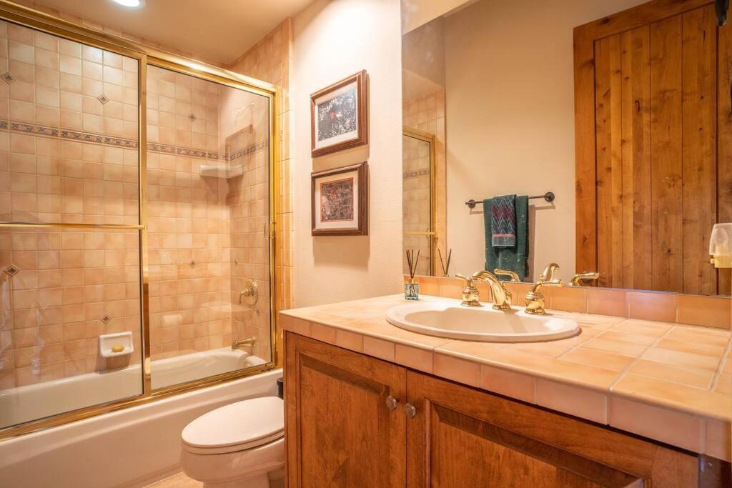 Desert Willow View Home with Pool on Golf Course view 4