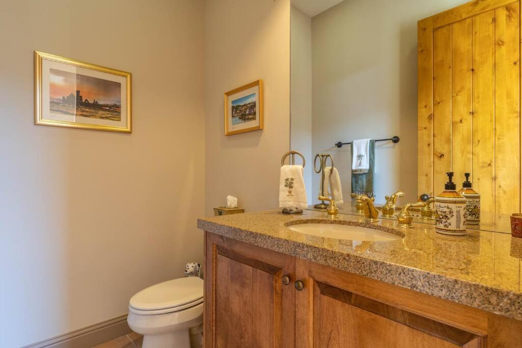 Desert Willow View Home with Pool on Golf Course view 5