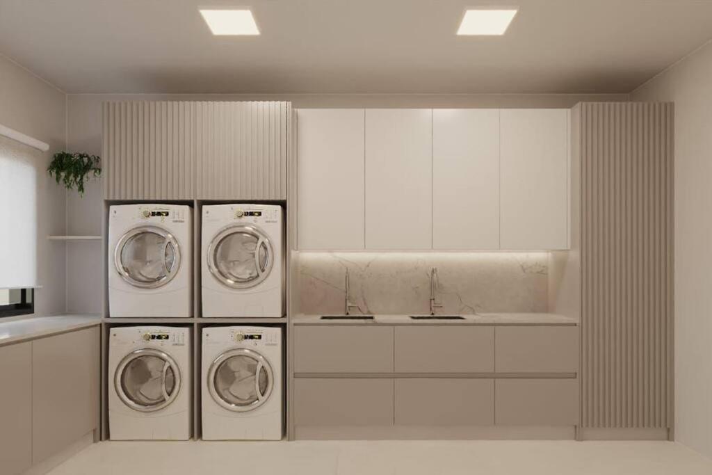 Studio lindo com ar condicionado e piscina - Bela Vita - 104