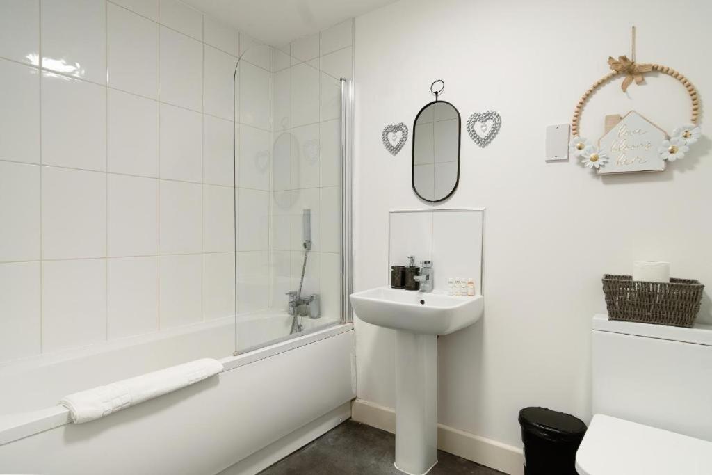 One and Two Bed Apartments Slough near Heathrow