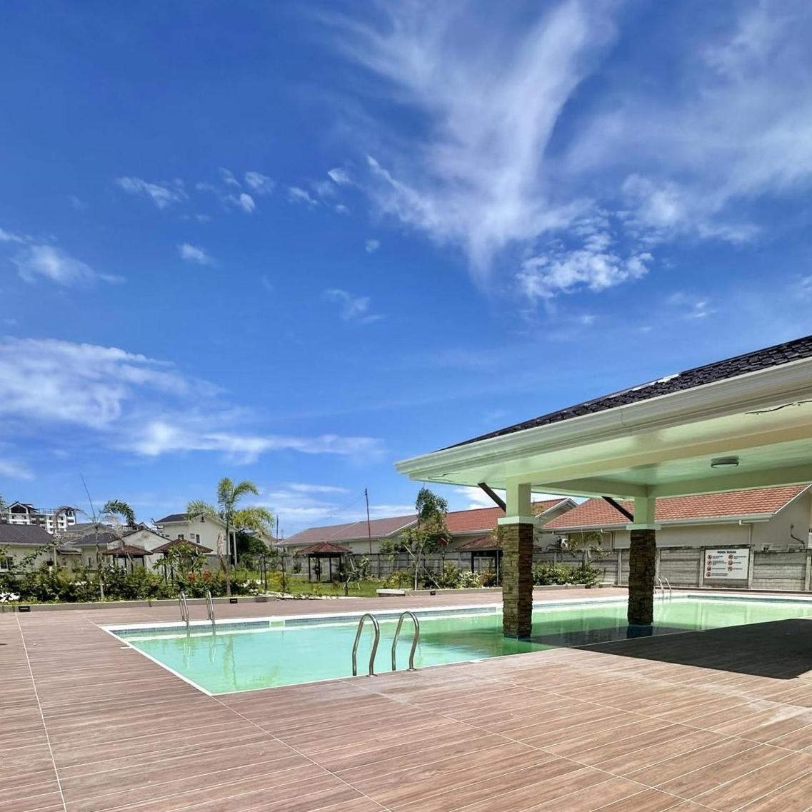 Royal Palms Tres KCD Vacation House view 4
