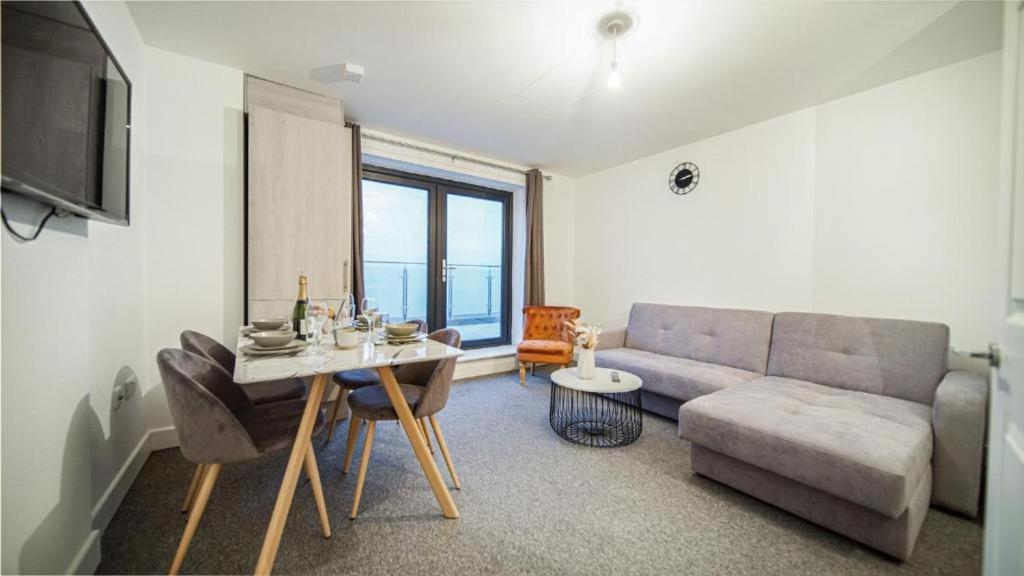 One and Two Bed Apartments Slough near Heathrow