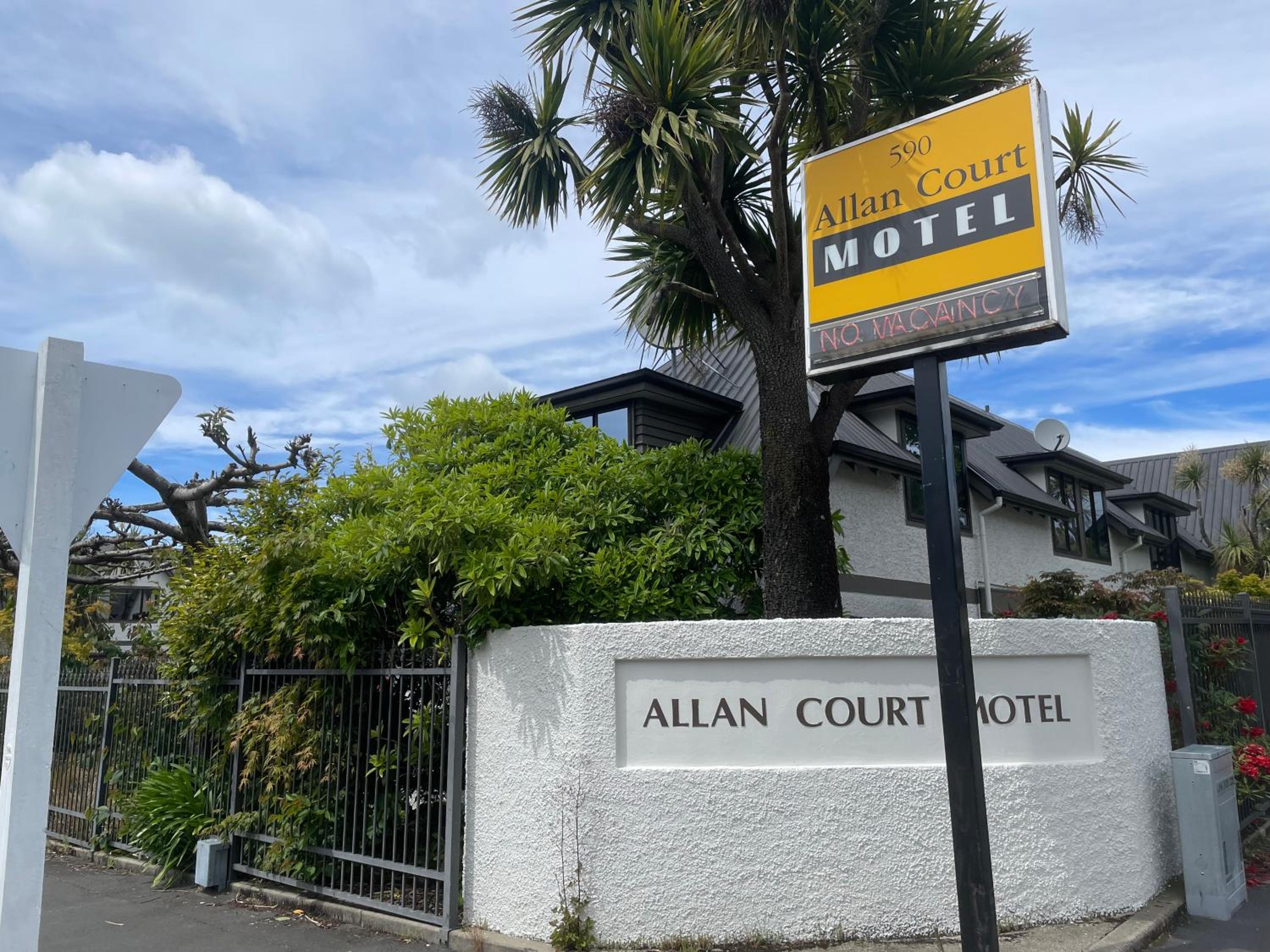 Allan Court Motel