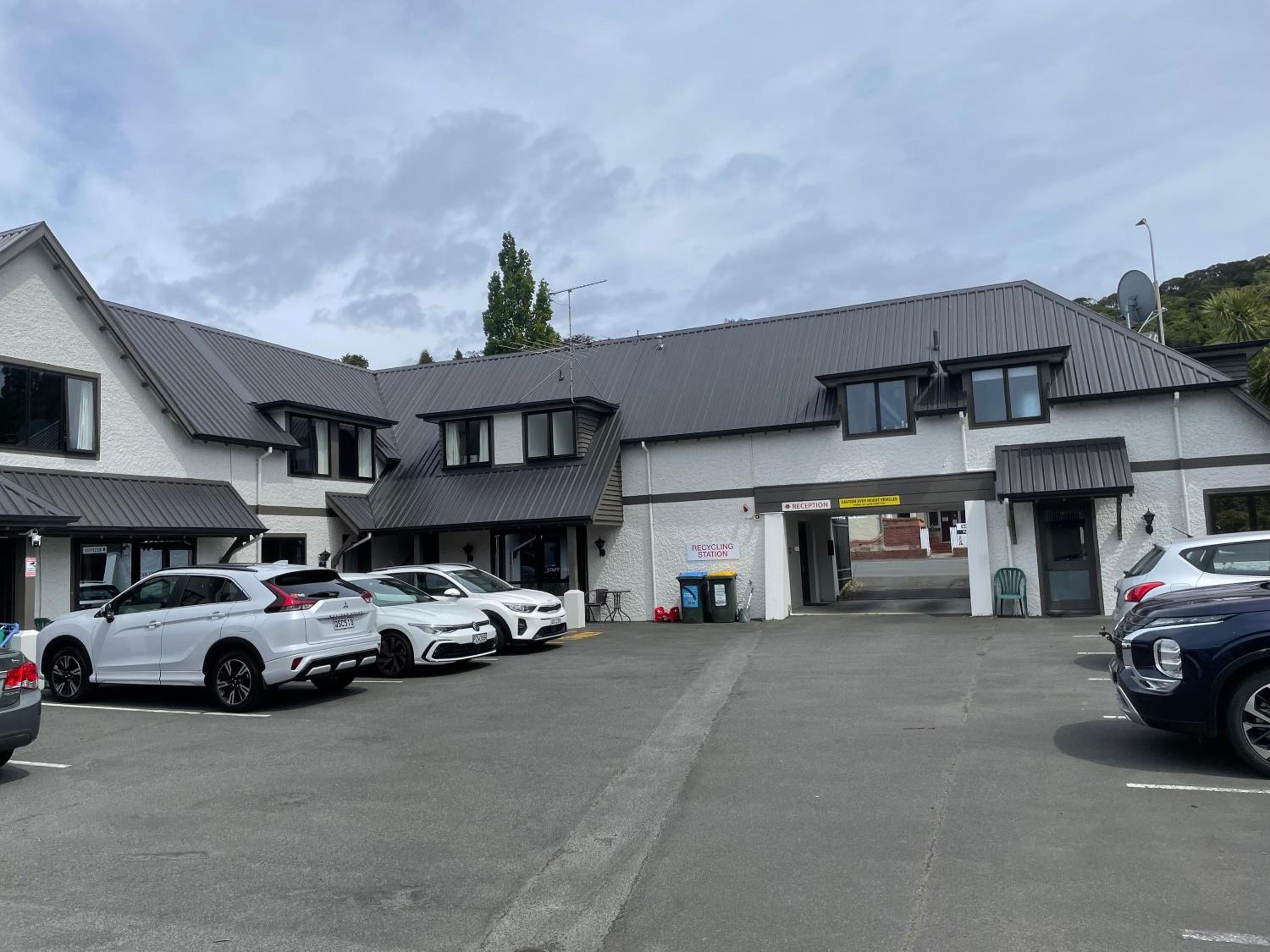 Allan Court Motel