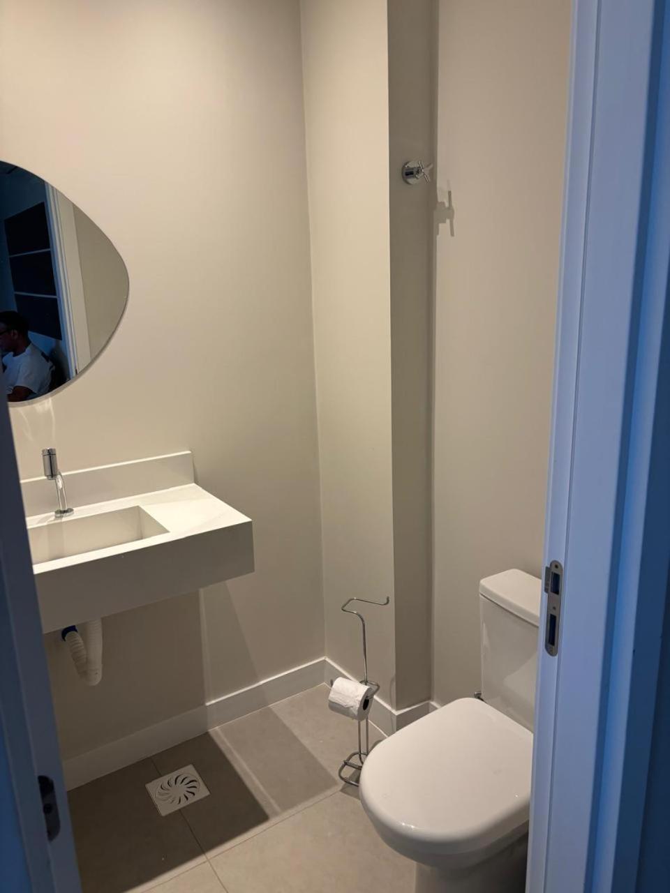 Apto Elegante com Localização Privilegiada e Rooftop incrível