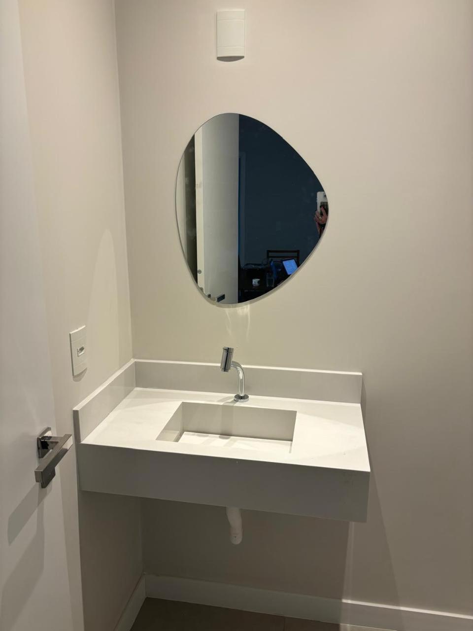 Apto Elegante com Localização Privilegiada e Rooftop incrível