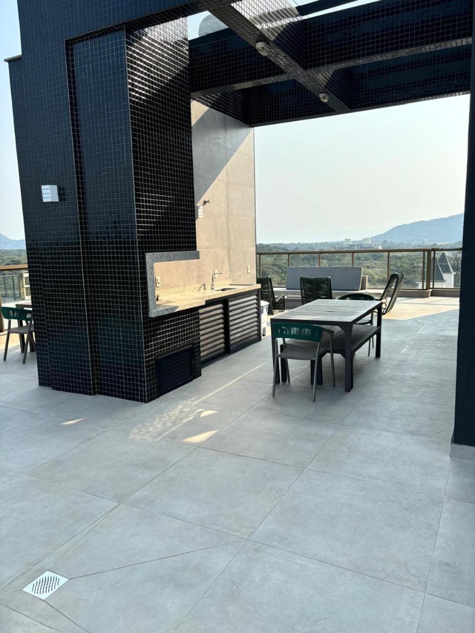 Apto Elegante com Localização Privilegiada e Rooftop incrível